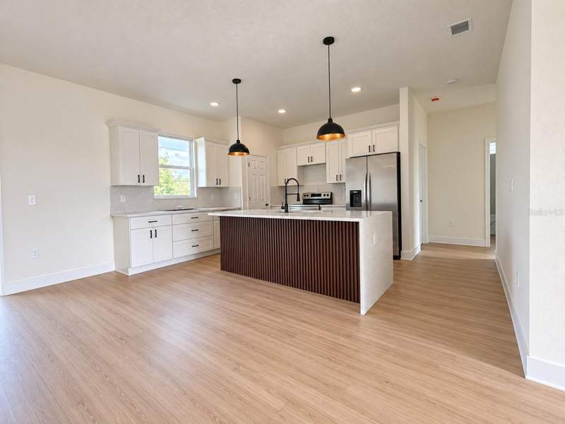4 bedroom Single Family Residence at 3955 SW 138th Place, Marion Oaks Un 1, Ocala — photo 2