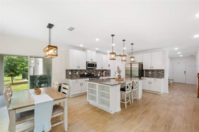 5 bedroom Single Family Residence at 1137 Bradford Ridge Drive, Bradford Ridge, Leesburg — photo 4