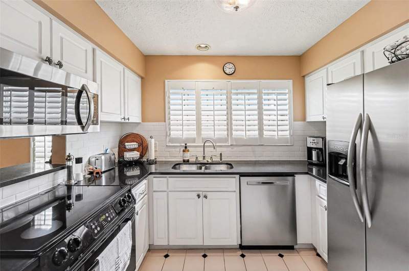 2 bedroom Townhouse at 3053 S Concordia Avenue #A, Palma Ceia Park, Tampa — photo 2