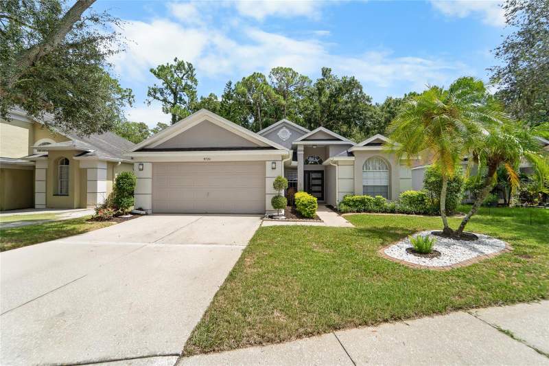 3 bedroom Single Family Residence at 9720 Fredericksburg Road, Meadow Brook Unit 4A Ph 2, Tampa — photo 2