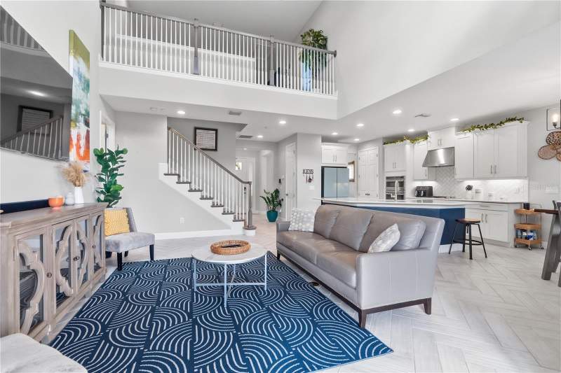 5 bedroom Single Family Residence at 4939 Los Robles Court, Artisan Lakes Eaves Bend Ph I Sp A-K, Palmetto — photo 5