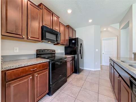 7405 Evening Primrose Court, Tampa FL - photo 14 of 59