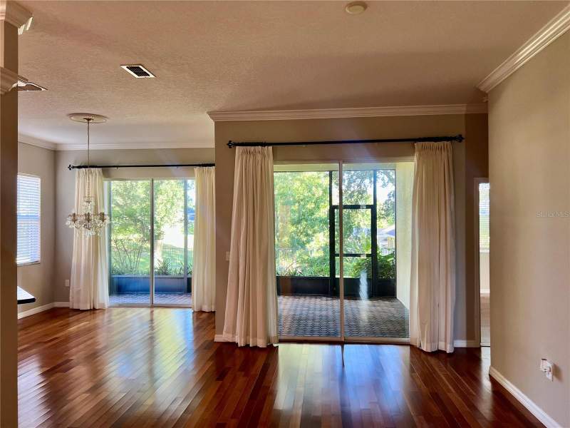 2 bedroom Single Family Residence at 119 Falling Acorn Avenue, Cascades /Groveland Ph 02, Groveland — photo 2