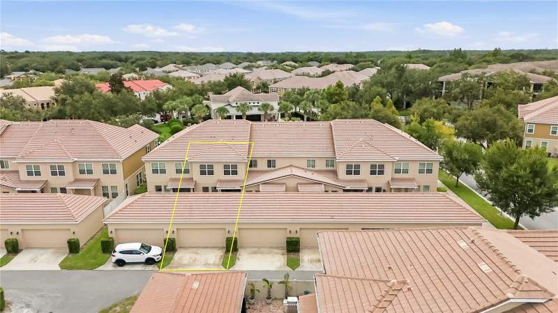 3 bedroom Townhouse at 11425 Brownstone Street, Lake Burden South Ph 2, Windermere — photo 4