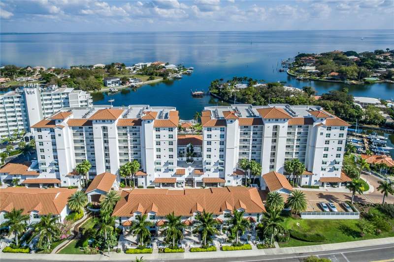 Water Club Snell Isle Condo