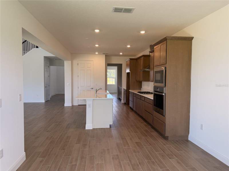 5 bedroom Single Family Residence at 5060 Northern Dove Avenue, Bargrove Phase 2, Mount Dora — photo 3