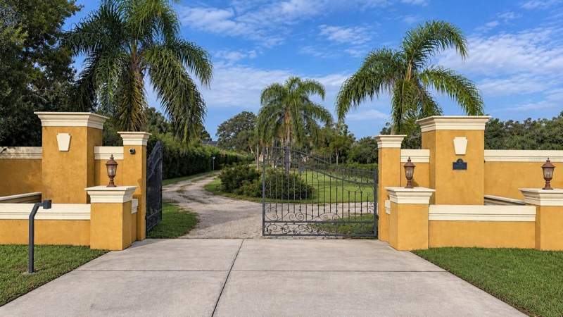 4 bedroom Single Family Residence at 4200 & 4210 S Hiawassee Road, Orlando, Orlando — photo 3