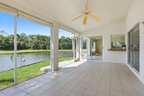 6639 Sun Point Court, New Port Richey FL - photo 24 of 67