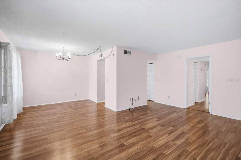 1 bedroom Condominium at 4910 BAY STREET #105, WINSTON PARK NORTHEAST, ST PETERSBURG — photo 5