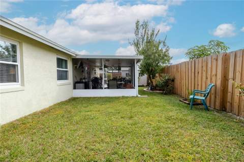 10118 Hunters Point Court, Tampa FL - photo 24 of 38