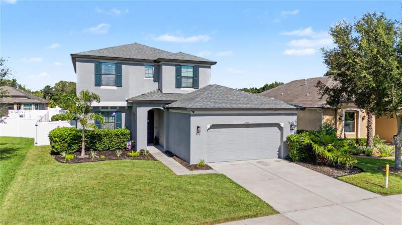 19939 HIDDEN GLEN DRIVE home for sale in Lakeshore Ranch