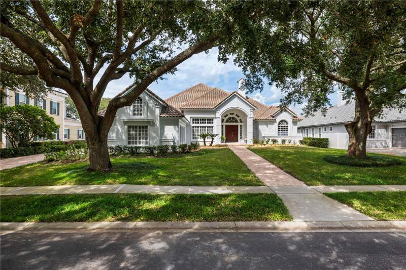 5 bedroom Single Family Residence at 10951 Emerald Chase Drive, Waters Edge Boca Pointe At Turtle Creek, Orlando — photo 2