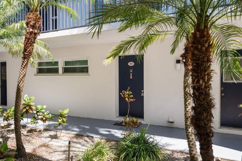 King Arthurs Court Condo