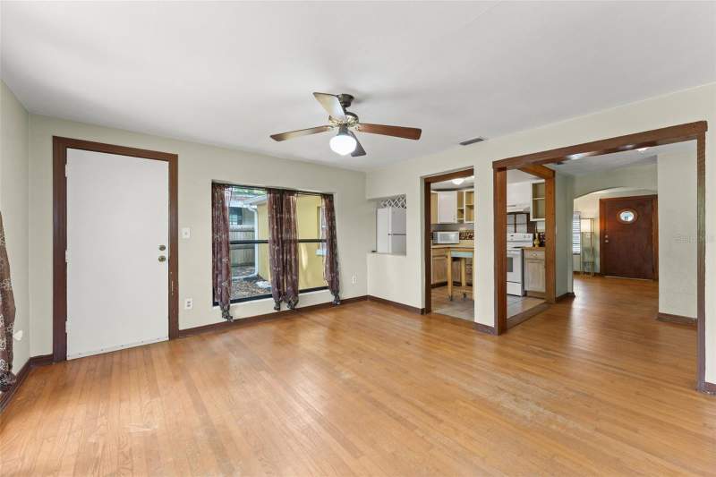 2 bedroom Single Family Residence at 440 CAMBRIDGE BOULEVARD, GLENCOE SUB, WINTER PARK — photo 3