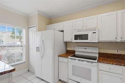 5416 Carrollwood Key Drive #8, Tampa FL - photo 6 of 6