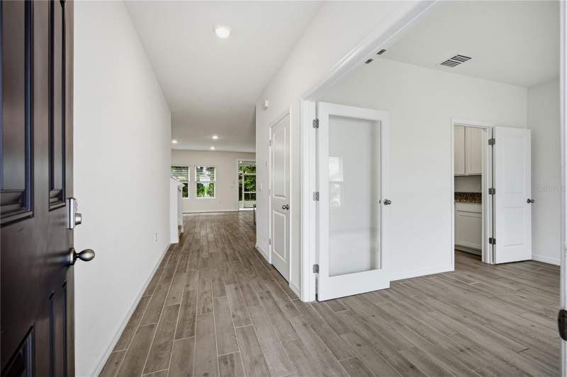 5 bedroom Single Family Residence at 1197 NW 133rd Way, Arbor Greens Ph 2 Unit 4B Pb 37 Pg 91, Newberry — photo 3