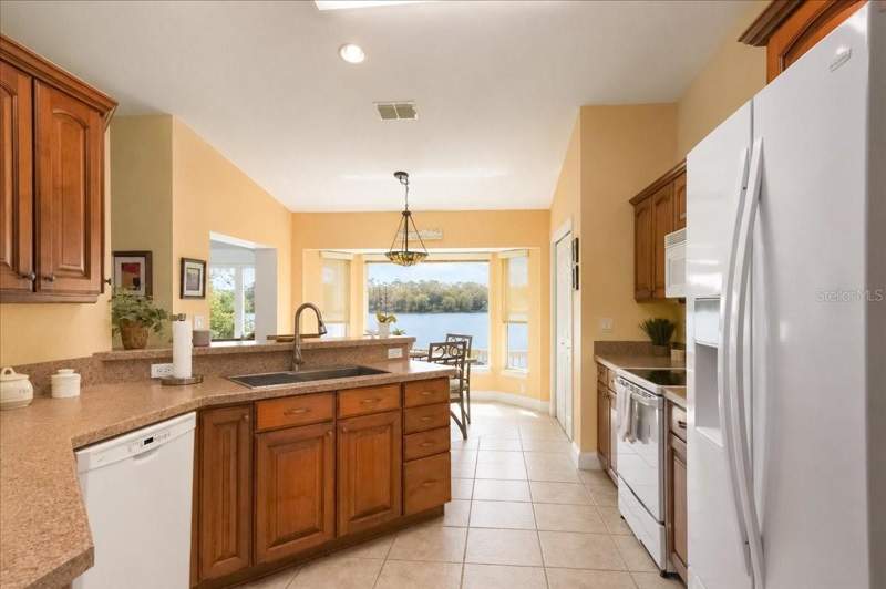3 bedroom Single Family Residence at 1081 NE 130th Terrace, Trail East, Silver Springs — photo 4