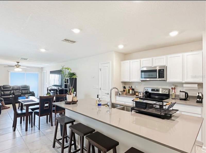 3 bedroom Single Family Residence at 1988 Traverse Way, Storey Creek Ph 2A, Kissimmee — photo 4