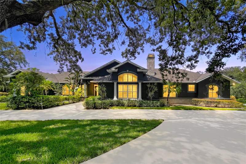 7 bedroom Single Family Residence at 2918 Magnolia Trace, Oak Hill Acres, Tarpon Springs — photo 2