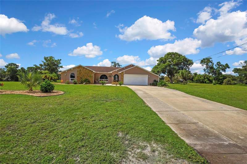 3 bedroom Single Family Residence at 8098 Shorecrest Court, Spring Hill, Spring Hill — photo 3