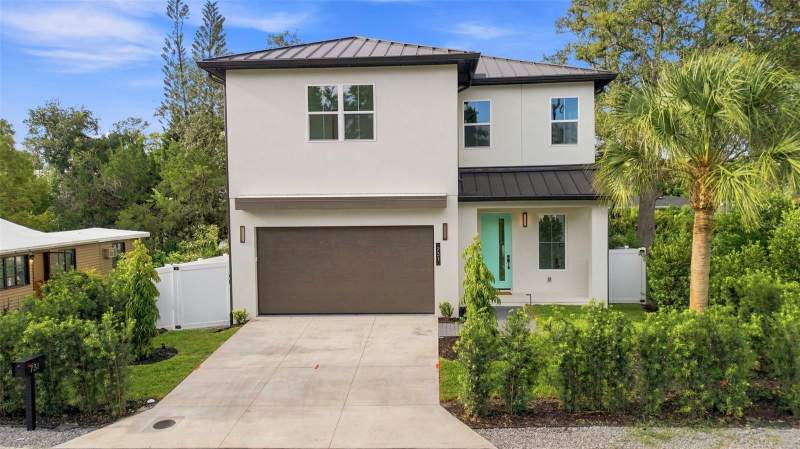 4 bedroom Single Family Residence at 731 42nd Street, Indian Beach, Sarasota — photo 2