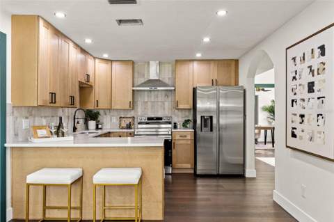6810 13th Street, St Petersburg FL - photo 10 of 32