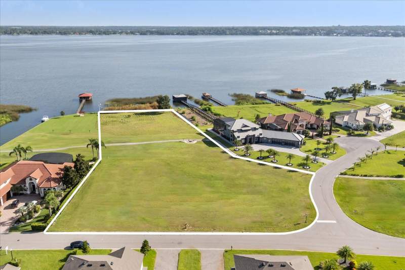 4 bedroom Single Family Residence at 29901 Osprey Court, Deer Island Club Pt Rep A Tr C-1, Tavares — photo 2