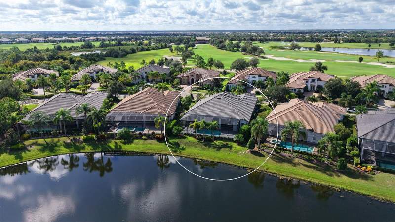 4 bedroom Single Family Residence at 16105 Castle Park Terrace, Country Club East At Lakewd Rnch Vv2, Lakewood Ranch — photo 4
