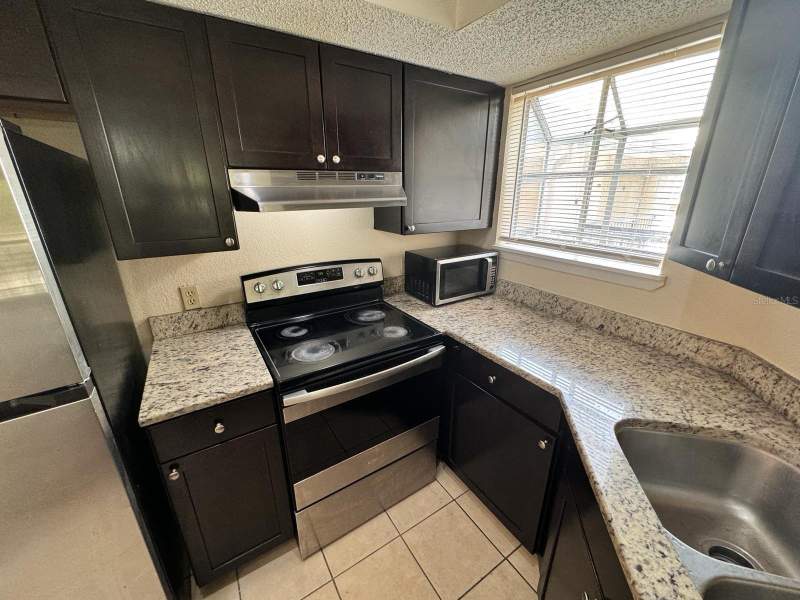 2 bedroom Condominium at 1972 Lake Atriums Circle #199, Plaza/Millenium, Orlando — photo 3