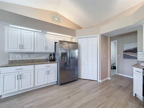9428 Apple Dumpling Court, Weeki Wachee FL - photo 8 of 36