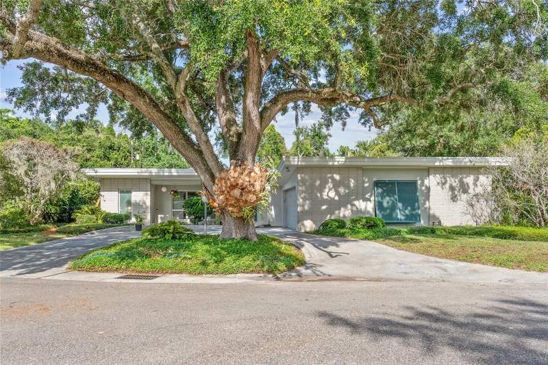 338 BLUE HERON DRIVE home for sale in Flamingo Shores