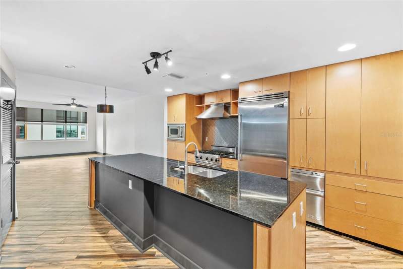 2 bedroom Condominium at 1120 E Kennedy Boulevard #618, Grand Central At Kennedy Resid, Tampa — photo 3