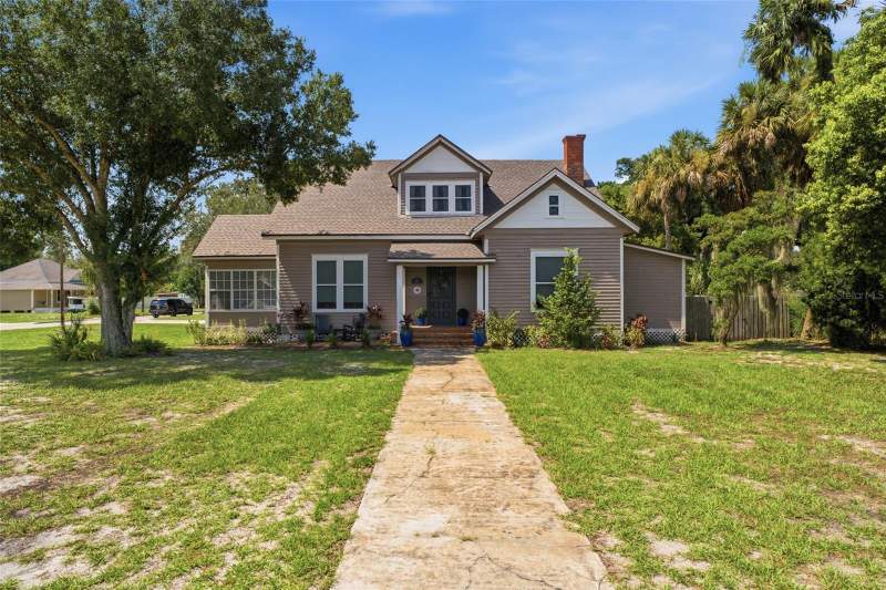 4 bedroom Single Family Residence at 524 E Magnolia Street, A W Gilchrist Resub, Arcadia — photo 1