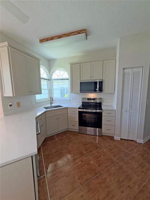 11333 Pink Blossom Court, Orlando FL - photo 15 of 47
