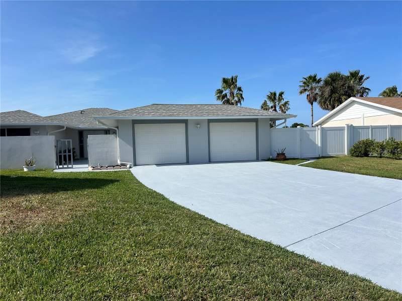 3 bedroom Single Family Residence at 9 Castle Court, Country Club Cove Sec 3, Palm Coast — photo 2