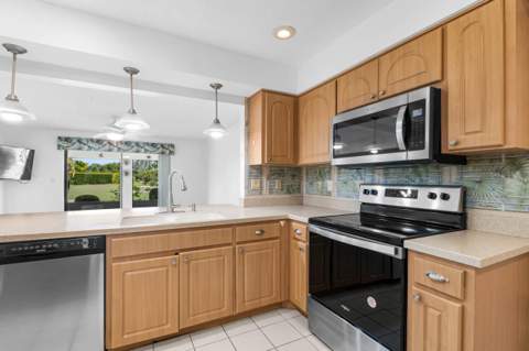 1001 Ardmore Way, Sun City Center FL - photo 20 of 67