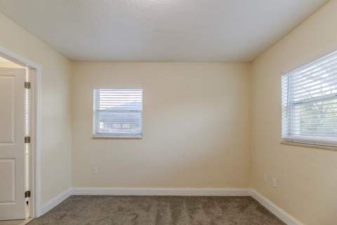 4320 Meadowbrook Avenue, Orlando FL - photo 11 of 24