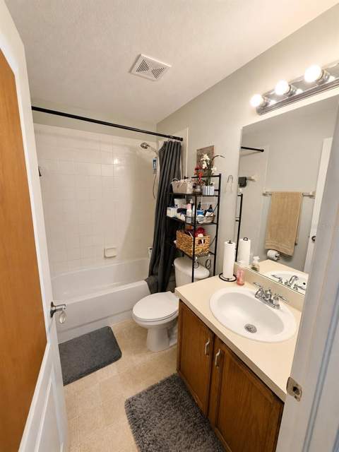 9305 Mandrake Court, Tampa FL - photo 20 of 32