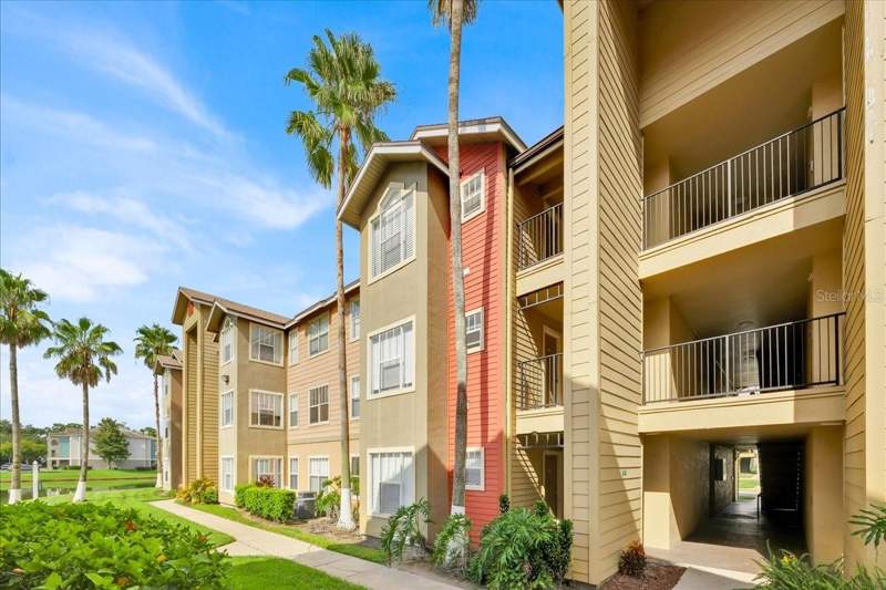 Villas Del Sol At Kiss Condo