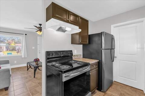 5390 Botany Court, Orlando FL - photo 15 of 32