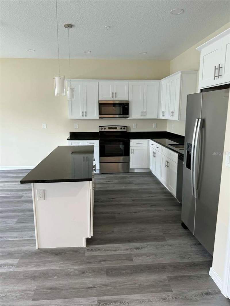 3 bedroom Townhouse at 4344 Cambio Gardens Court, Gardens At Diana North, Tampa — photo 4