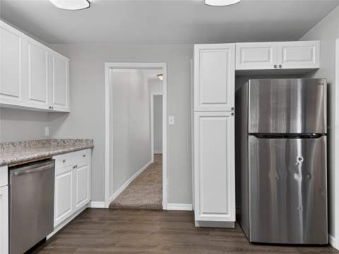 325 S 2nd Street, Leesburg FL - photo 9 of 52