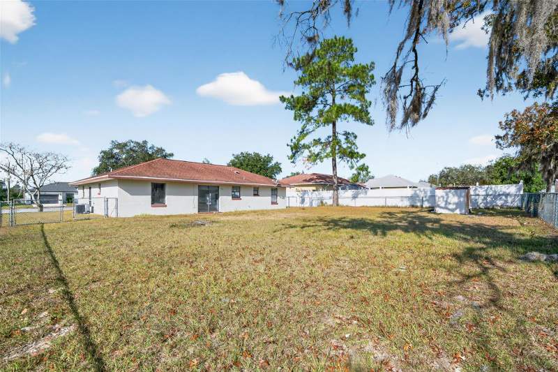 3 bedroom Single Family Residence at 329 Marion Oaks Course, Marion Oaks Un 01, Ocala — photo 5