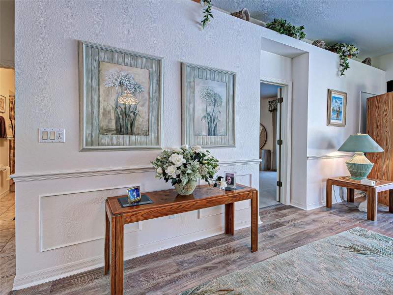 2 bedroom Single Family Residence at 201 King Palm Court, Venice Palms Ph 1, Venice — photo 2