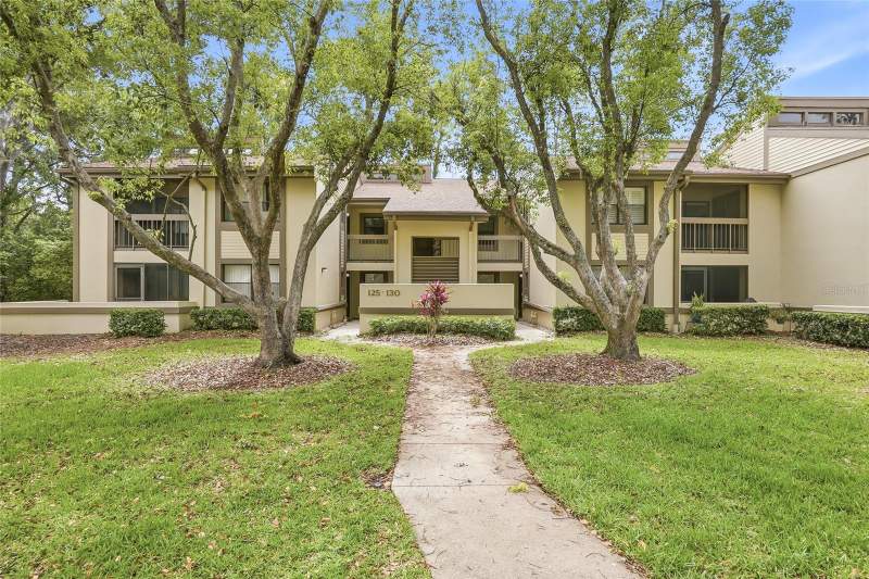 130 WOODLAKE WYNDE #130 home for sale in East Lake Woodlands Woodlake Run