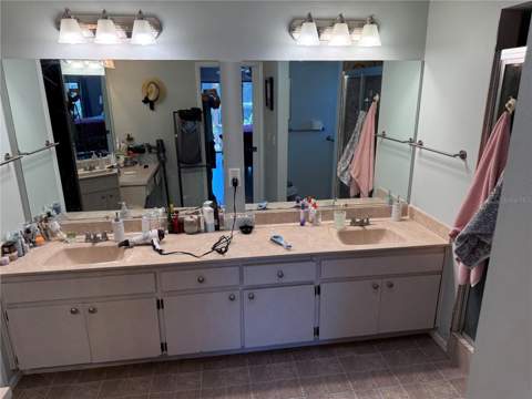 16307 E Course Drive, Tampa FL - photo 8 of 17