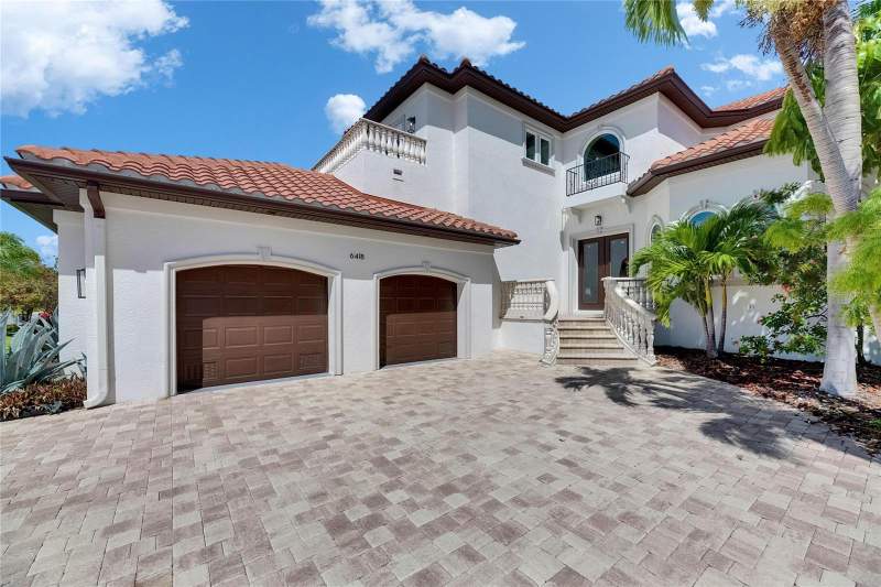 5 bedroom Single Family Residence at 6418 Bright Bay Court, Bay Vista, Apollo Beach — photo 2