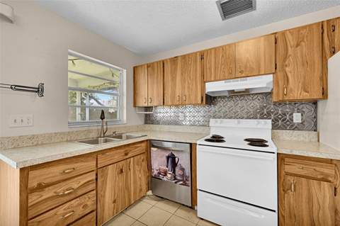 7412 Humboldt Avenue, New Port Richey FL - photo 13 of 43