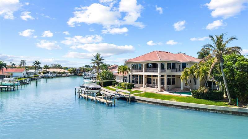 5 bedroom Single Family Residence at 4914 59th Avenue, Bayway Isles, St Petersburg — photo 4