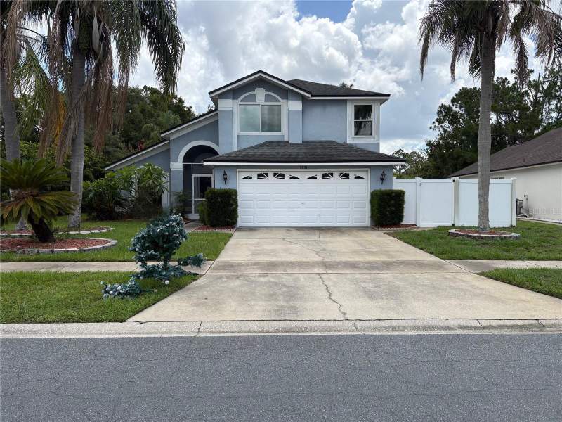 2791 PICADILLY CIRCLE home for sale in Lindfields